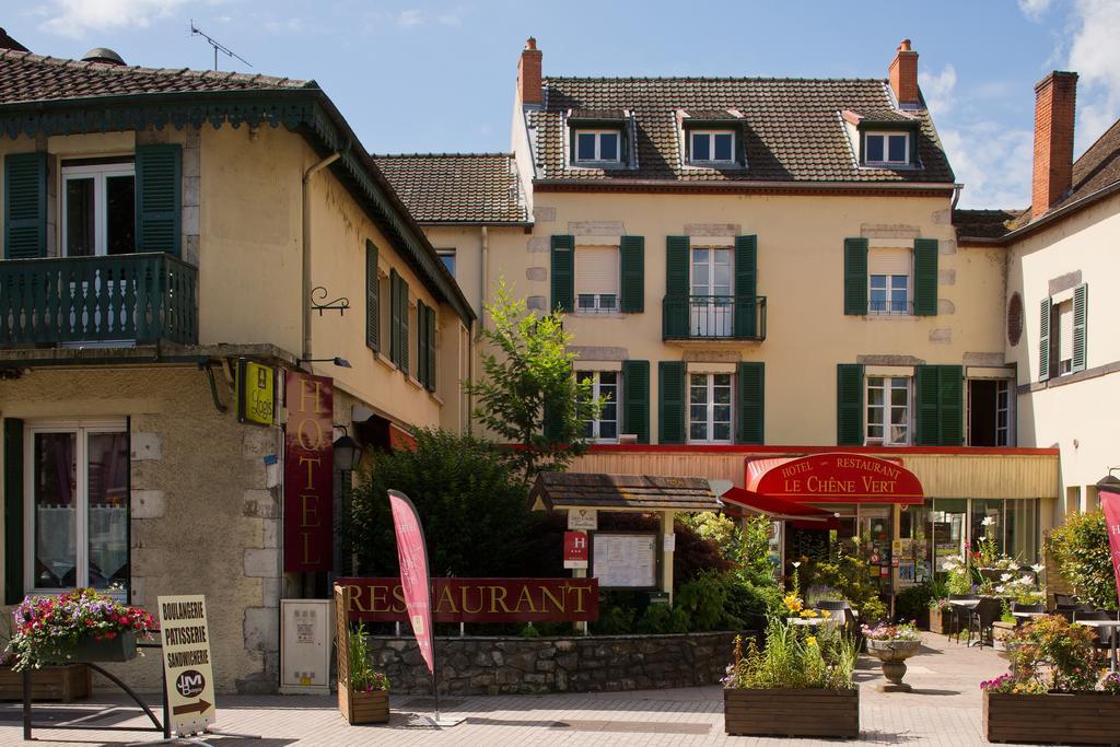 Logis Hotel-Restaurant Le Chene Vert Saint-Pourçain-sur-Sioule 外观 照片