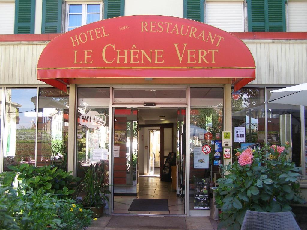 Logis Hotel-Restaurant Le Chene Vert Saint-Pourçain-sur-Sioule 外观 照片