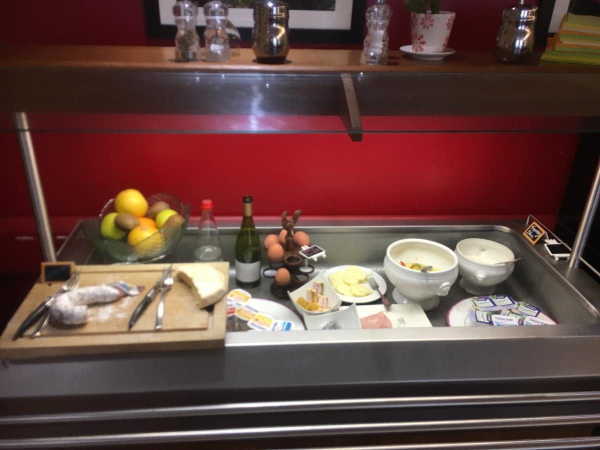 Logis Hotel-Restaurant Le Chene Vert Saint-Pourçain-sur-Sioule 外观 照片